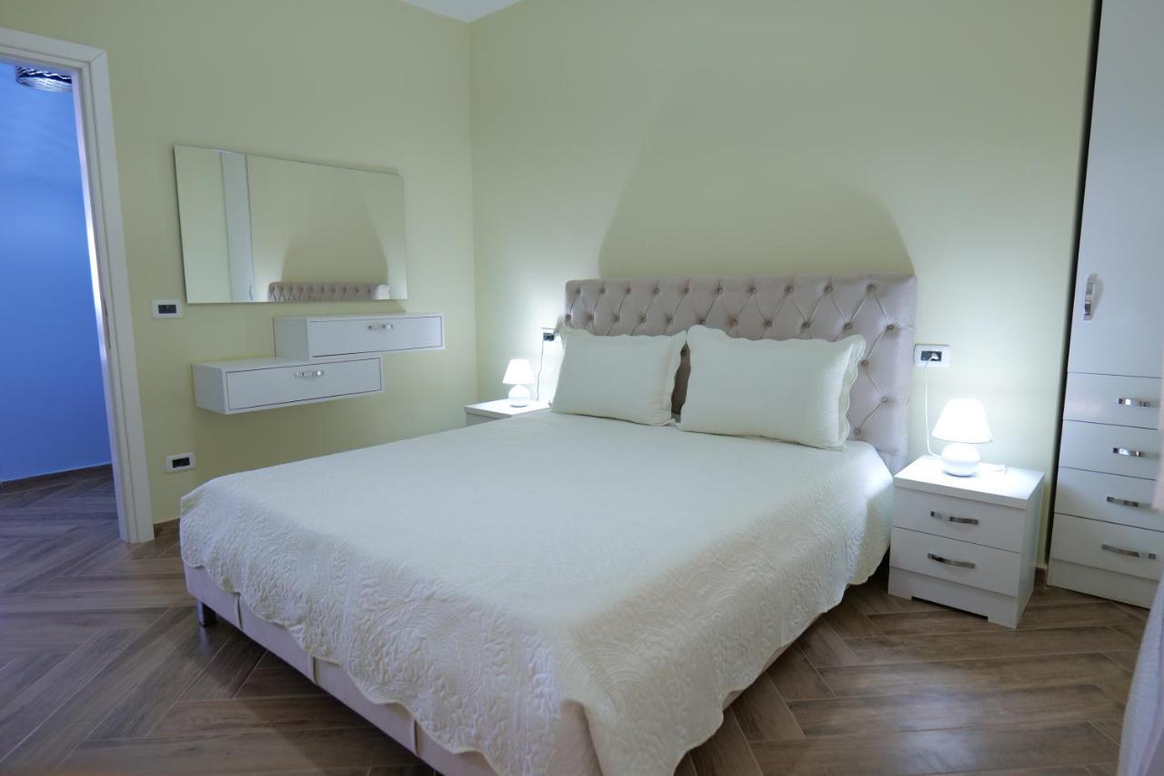 Kosta Apartments Sarandë Buitenkant foto
