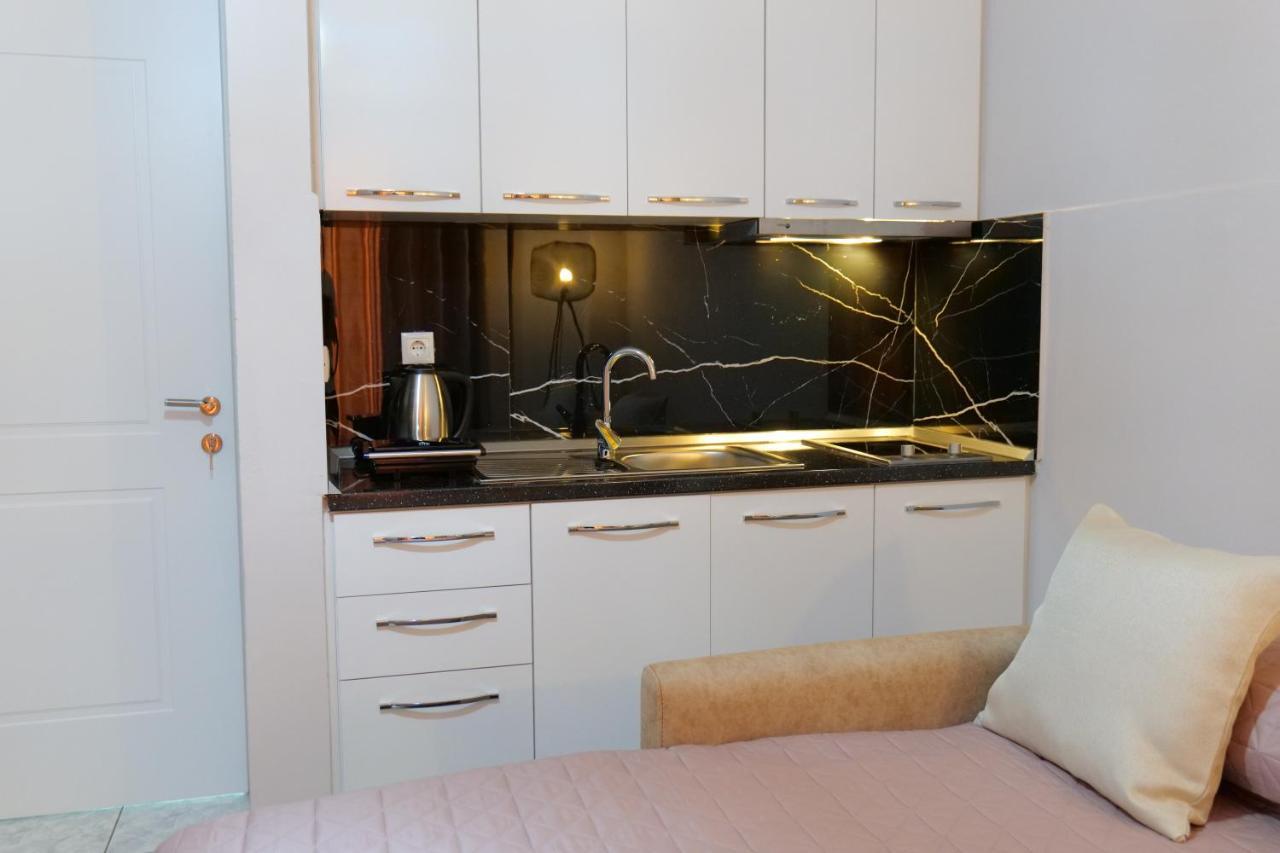 Kosta Apartments Sarandë Buitenkant foto