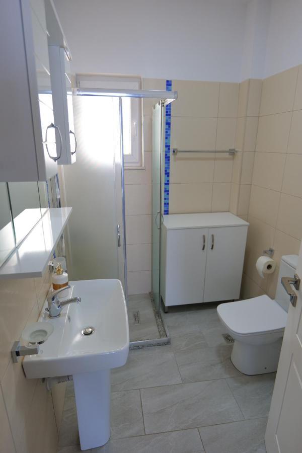 Kosta Apartments Sarandë Buitenkant foto