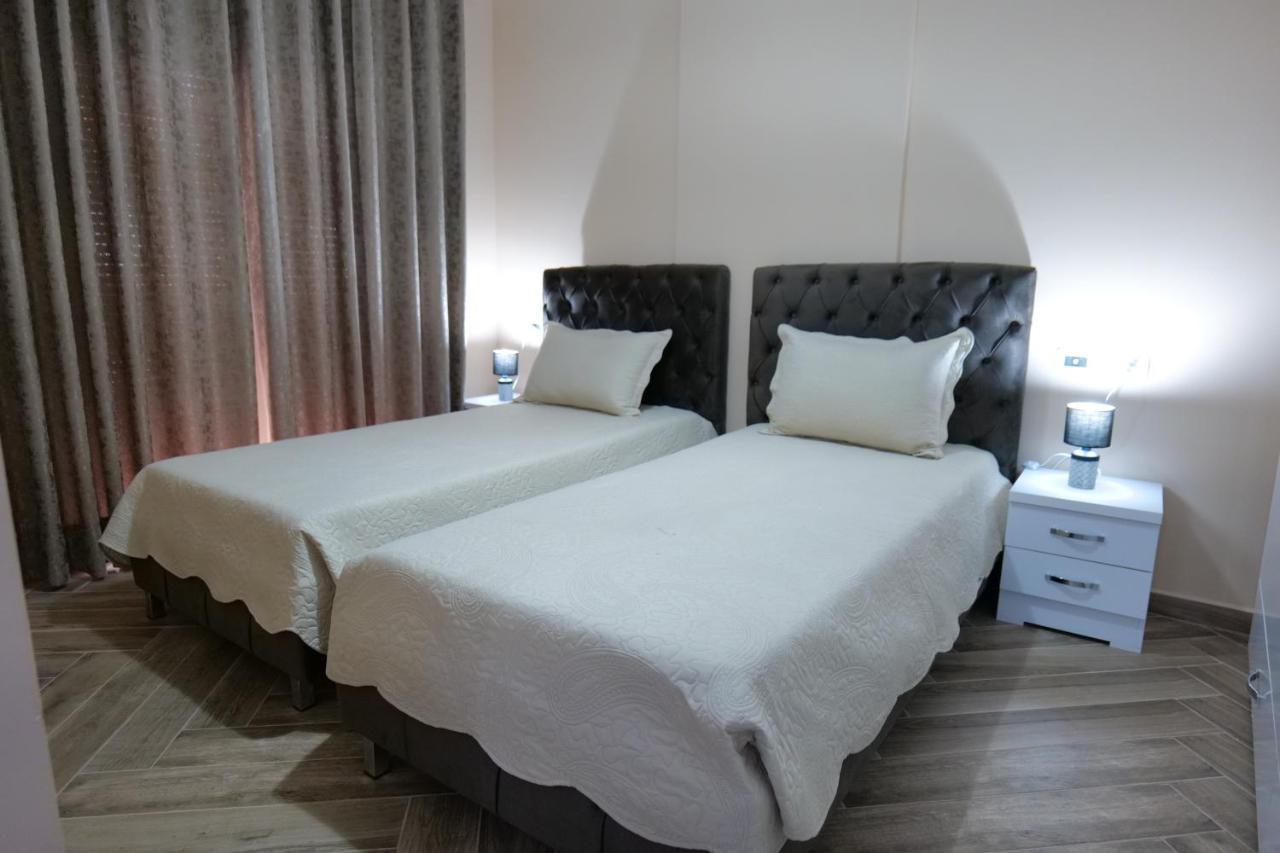 Kosta Apartments Sarandë Buitenkant foto