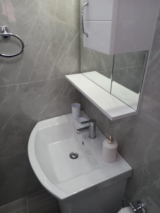 Kosta Apartments Sarandë Buitenkant foto