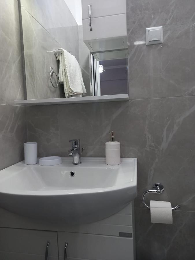 Kosta Apartments Sarandë Buitenkant foto